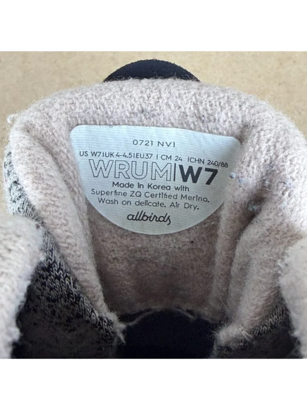 Allbirds Wool Runner Up Mizzle Casual Shoes Womens 7 Beige Black Merino Wool